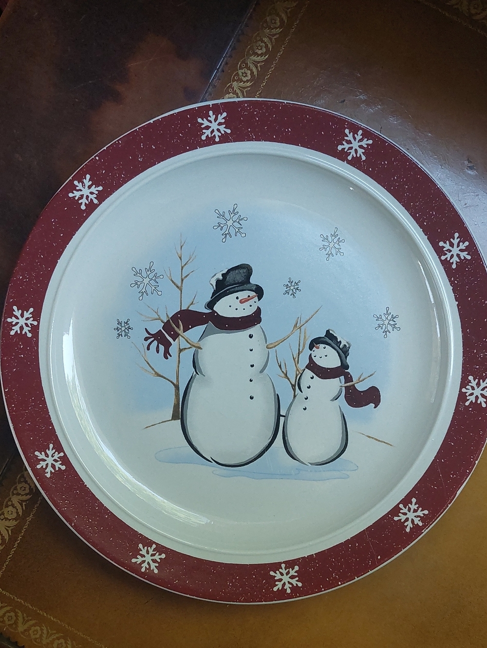 Stoneware Snowman Plate Set